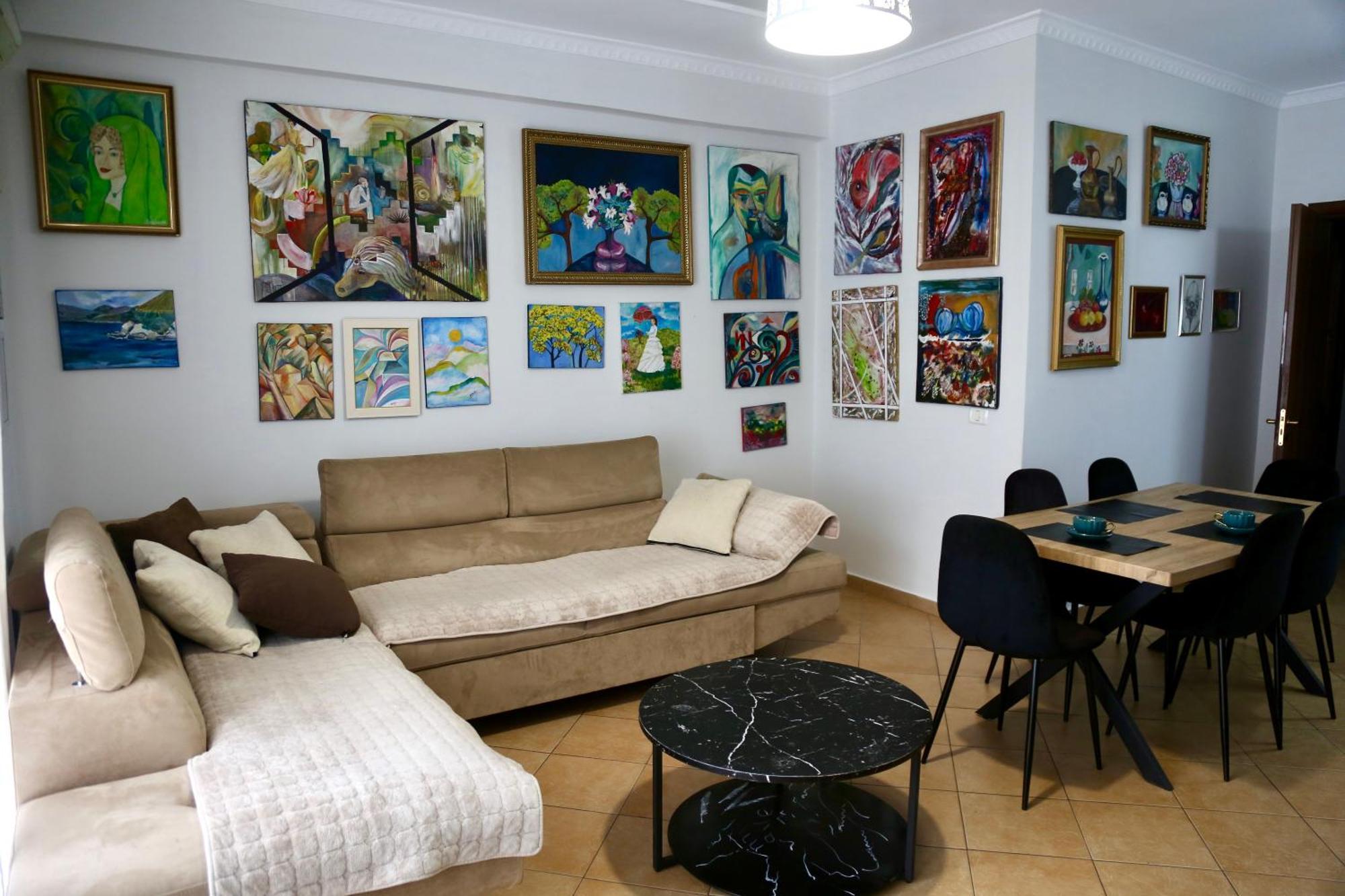 Stay At An Artist'S Place! Tirana Exterior foto
